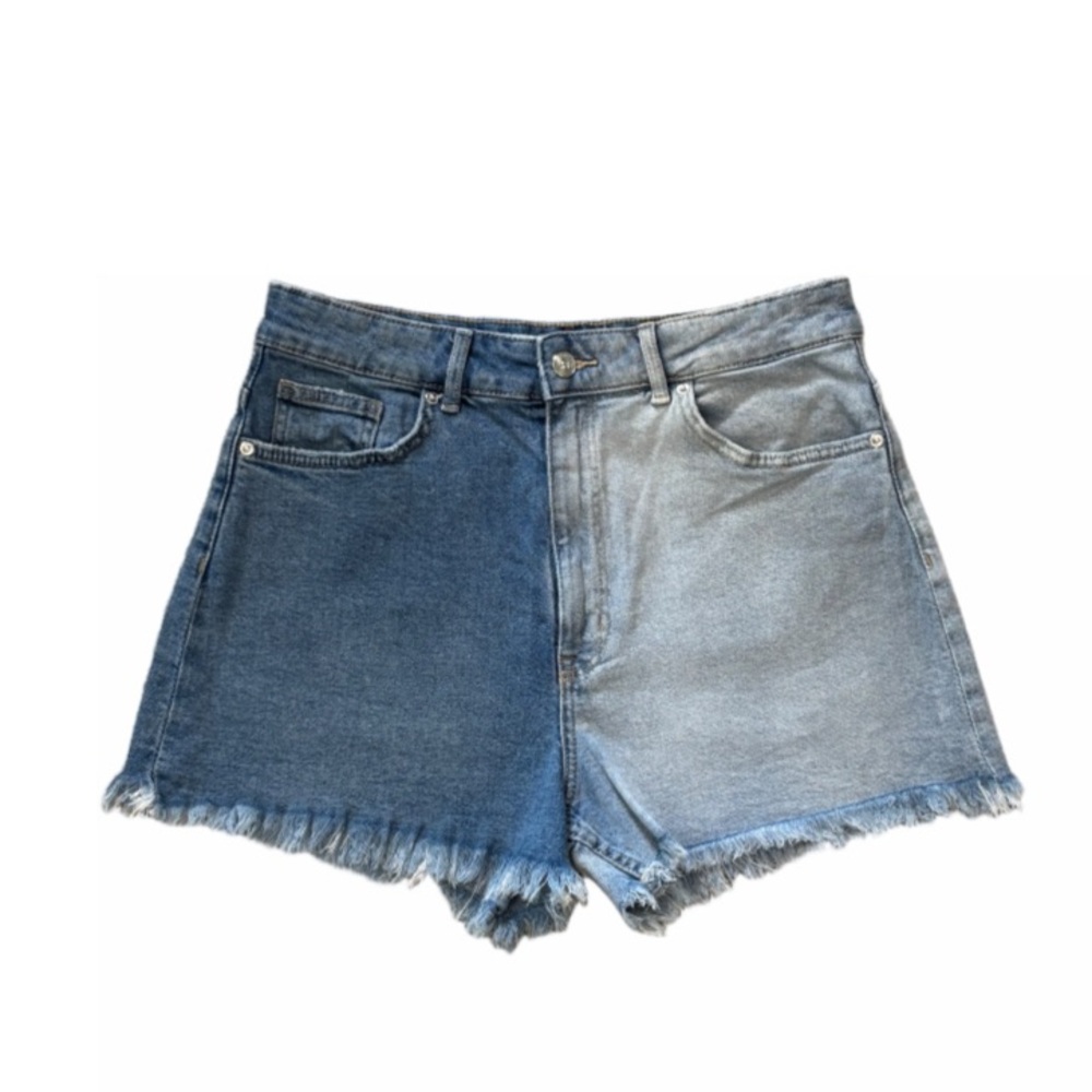 Divided Two Toned Jean Short Shorts
